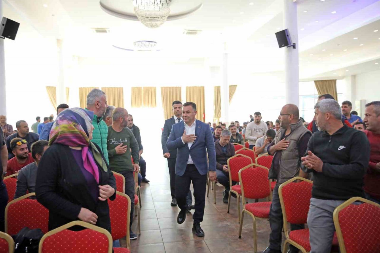 Başkan Yücel’den sanayi esnafına: “Tapuları yıl sonuna kadar teslim alacaksınız”