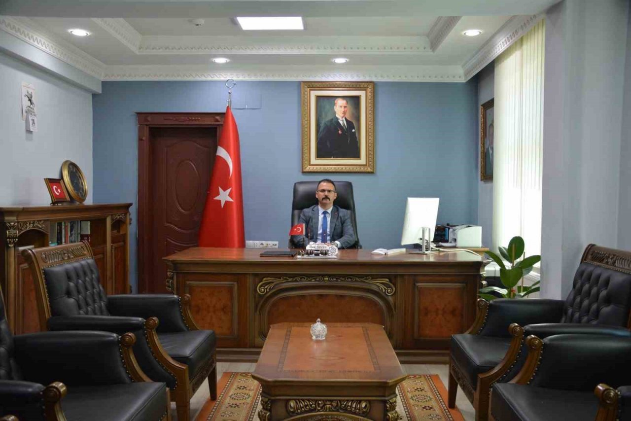 Şemdinli Kaymakamlığına Ali Ekber Ateş atandı