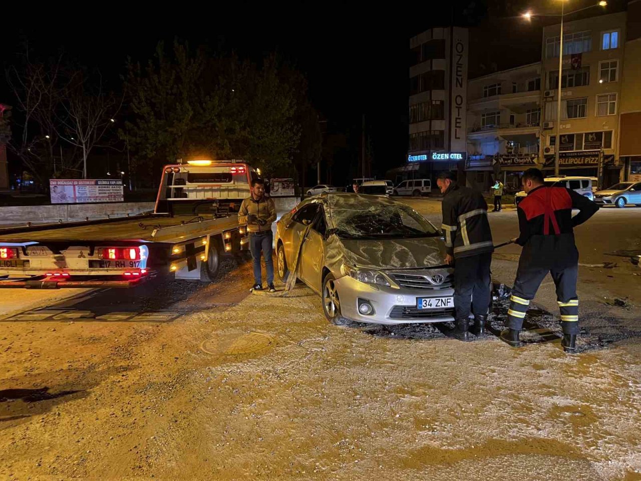 Gelibolu’da takla atan otomobildeki 2 kişi yaralandı