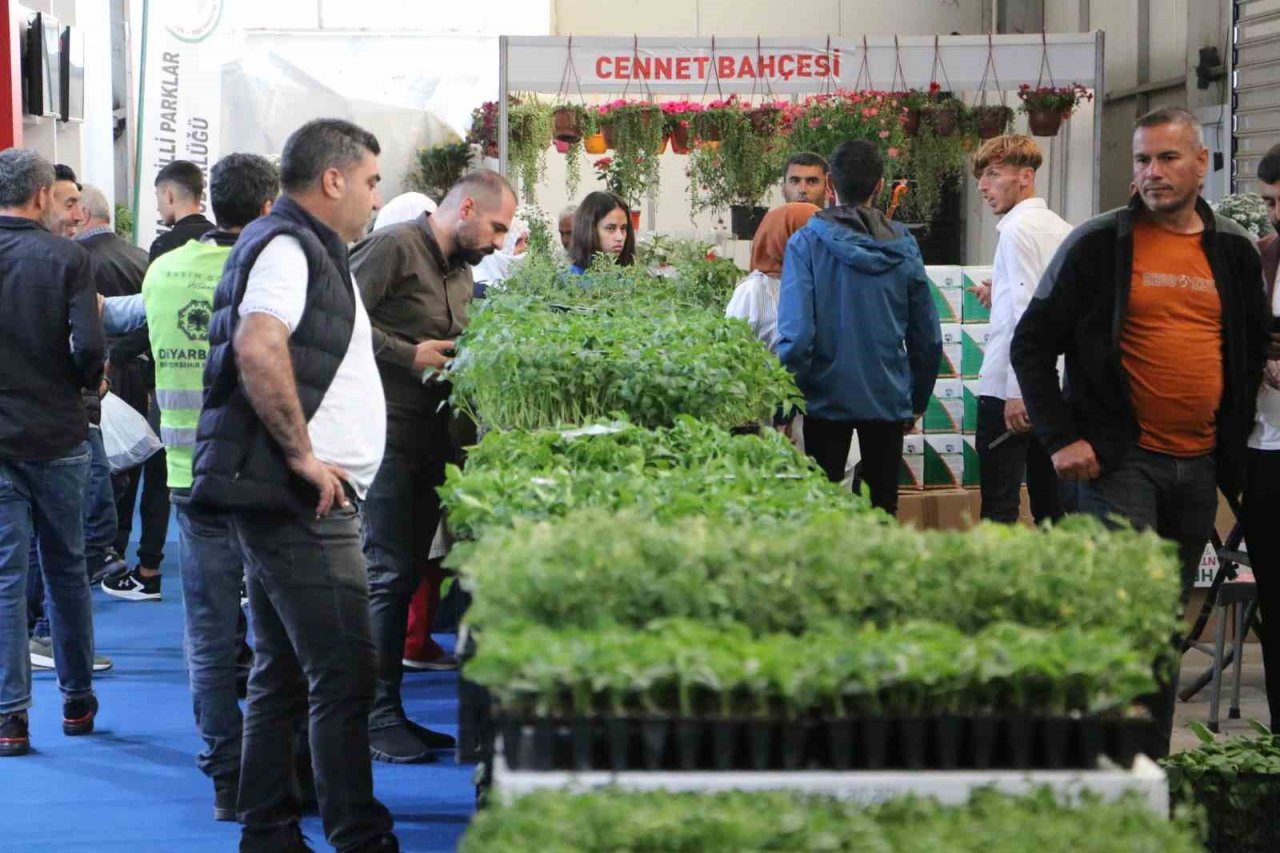 Tarım ve Hayvancılık Fuarı’nda ziyaretçiler nesli tehlike altındaki canlı türlerini tanıyor