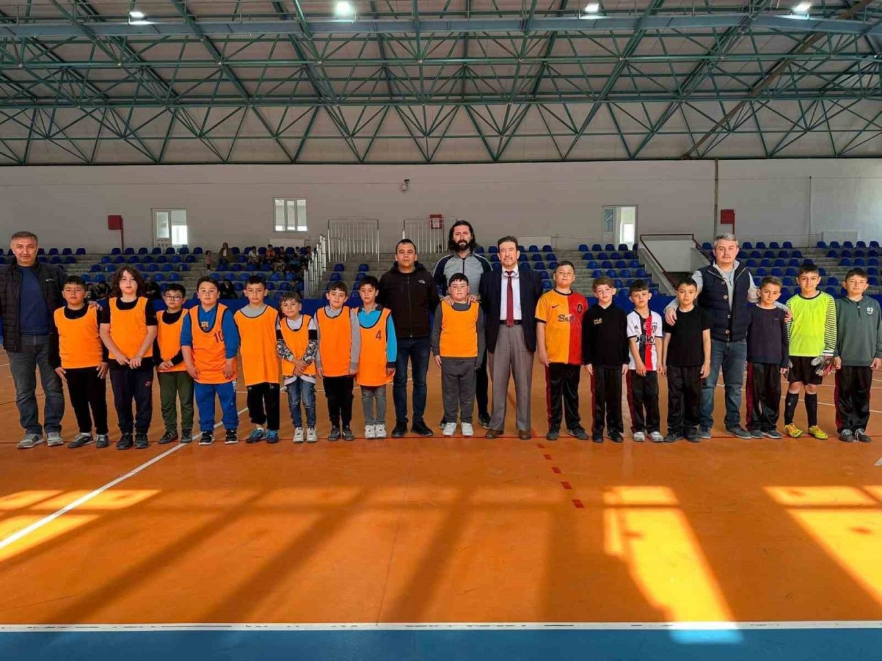 Emet Belediyesinden futsal turnuvası