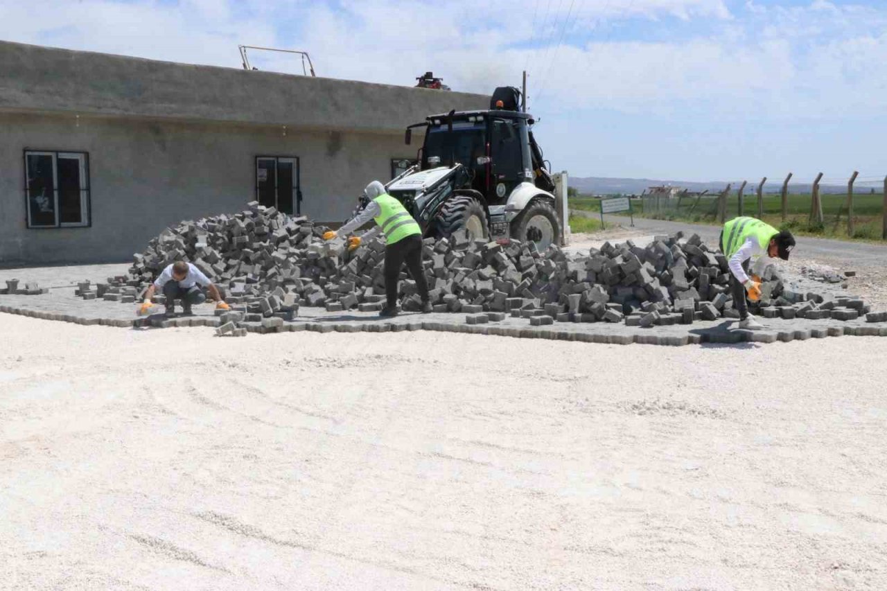 Haliliye kırsalında yol çalışmaları son sürat