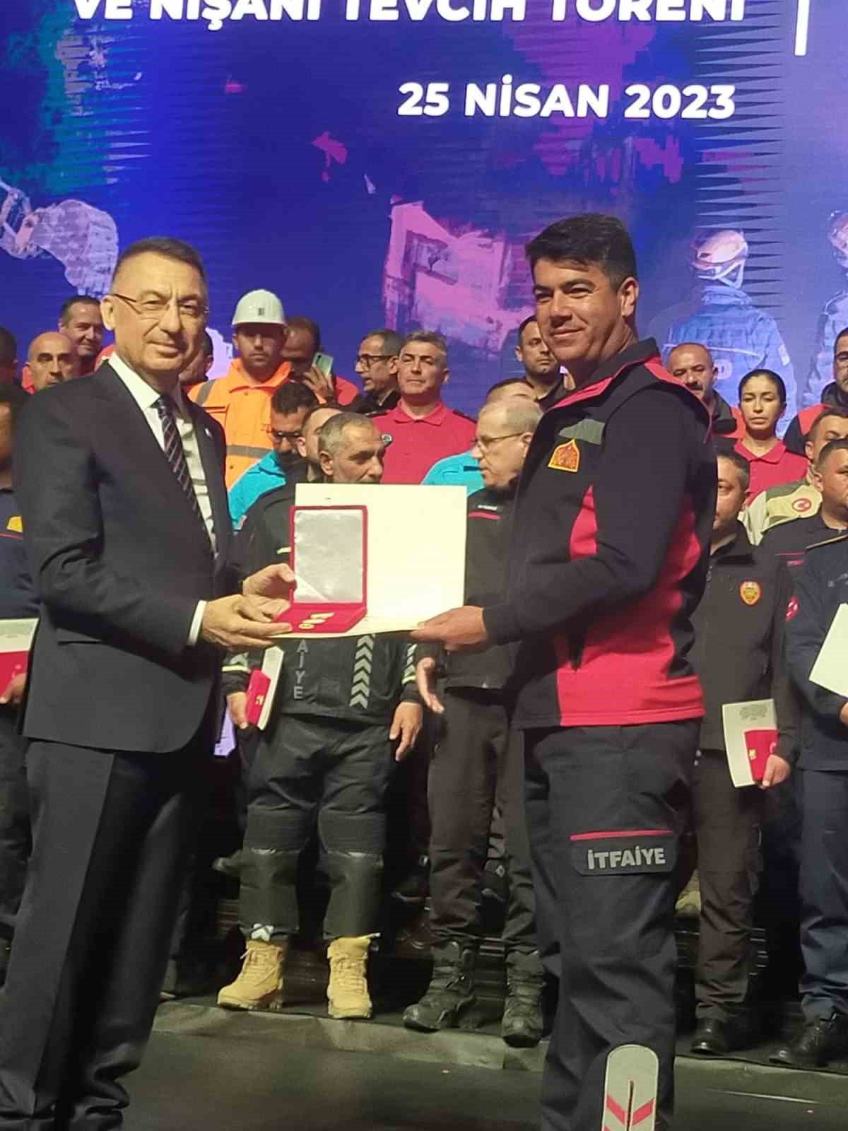 ISAK ekibi Devlet Üstün Fedakârlık Madalyası ve Nişanı ile ödüllendirildi