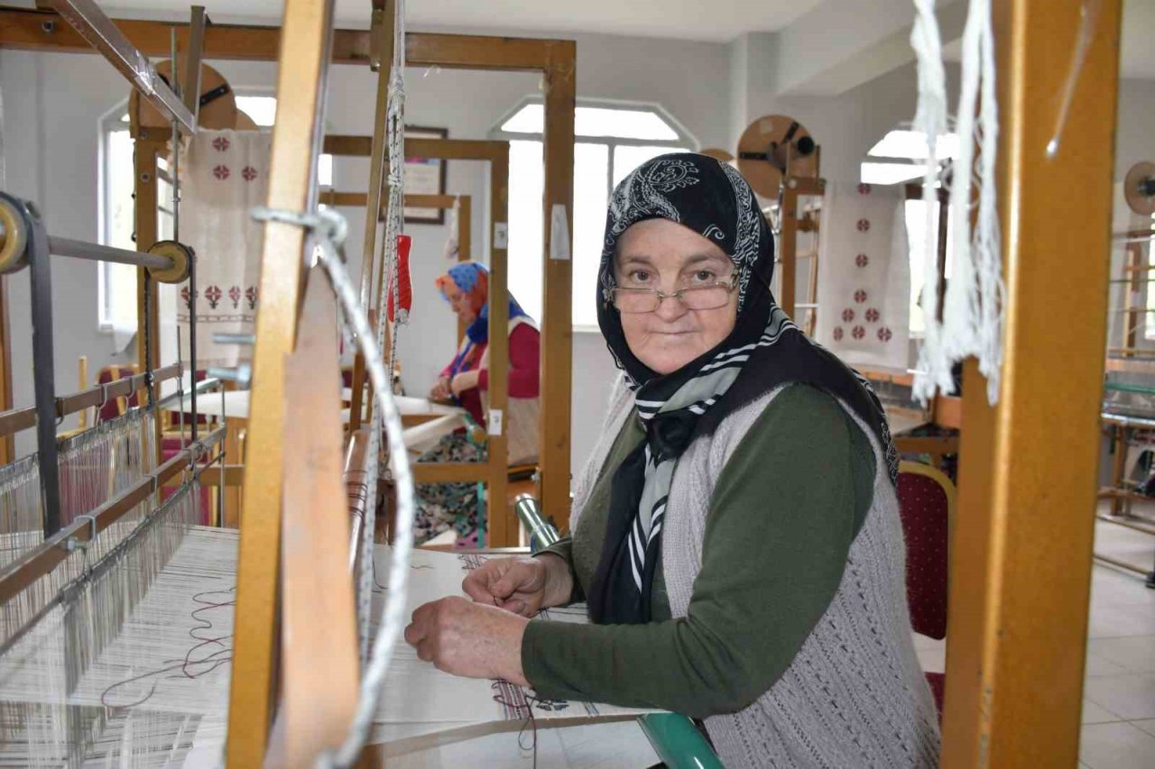 Yarım asır sonra İznik’te tezgah sesleri yeniden yankılanıyor