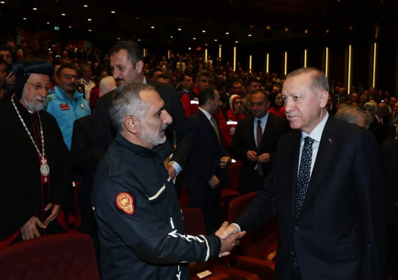 Kahramanlara Devlet Üstün Fedakarlık Madalyası