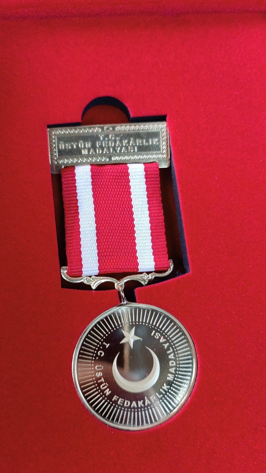 Cumhurbaşkanı Erdoğan’dan Kayseri Büyükşehir İtfaiyesi’ne devlet üstün fedakârlık madalyası