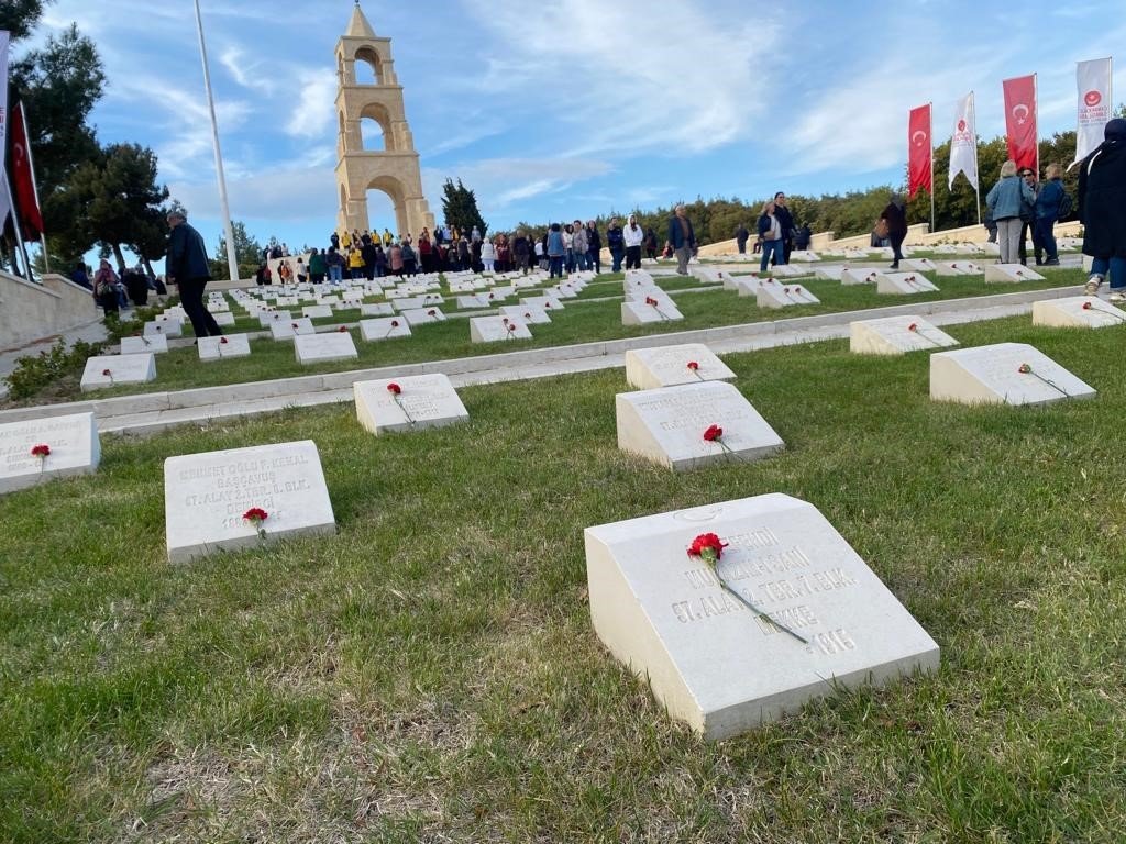 108 yıl sonra bin 102 anne Çanakkale’de buluştu