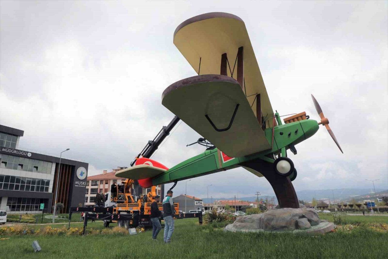 Kurtuluş Savaşı simgelerinden İsmet Tayyaresi yeni yerine taşınıyor