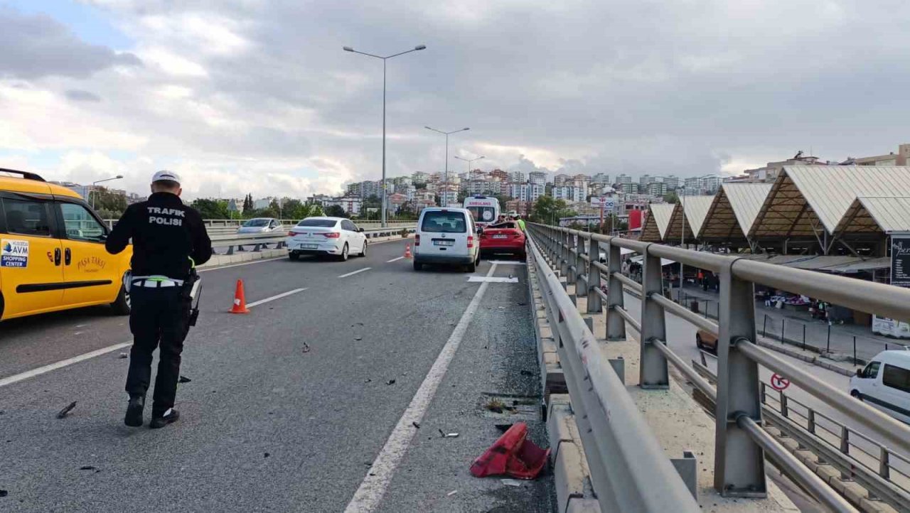 Kuşadası’nda trafik kazası: 2 yaralı