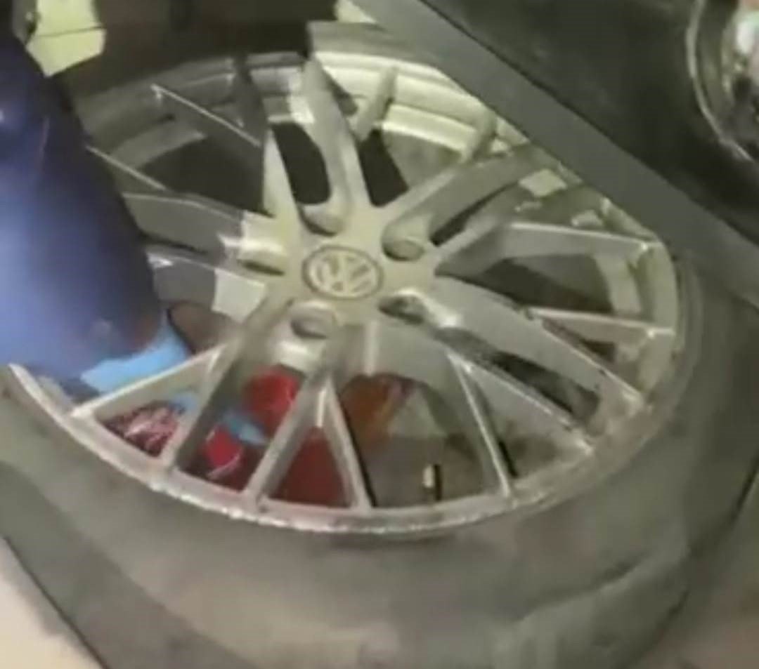 Kütahya’da aracında yüklü miktarda uyuşturucu bulunan şahıs tutuklandı