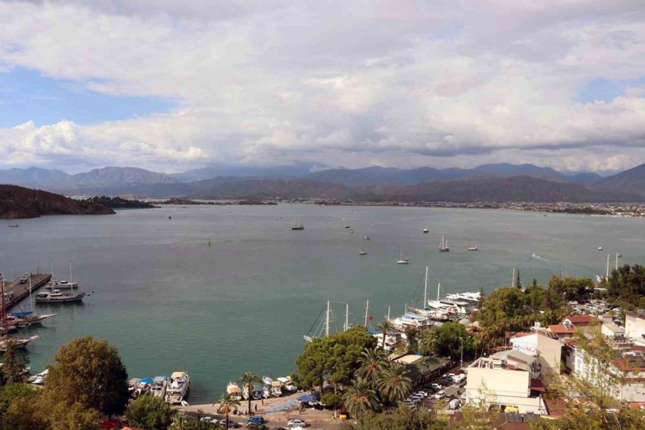 Büyükşehir’den Fethiye körfezinin temizliği için çalışma