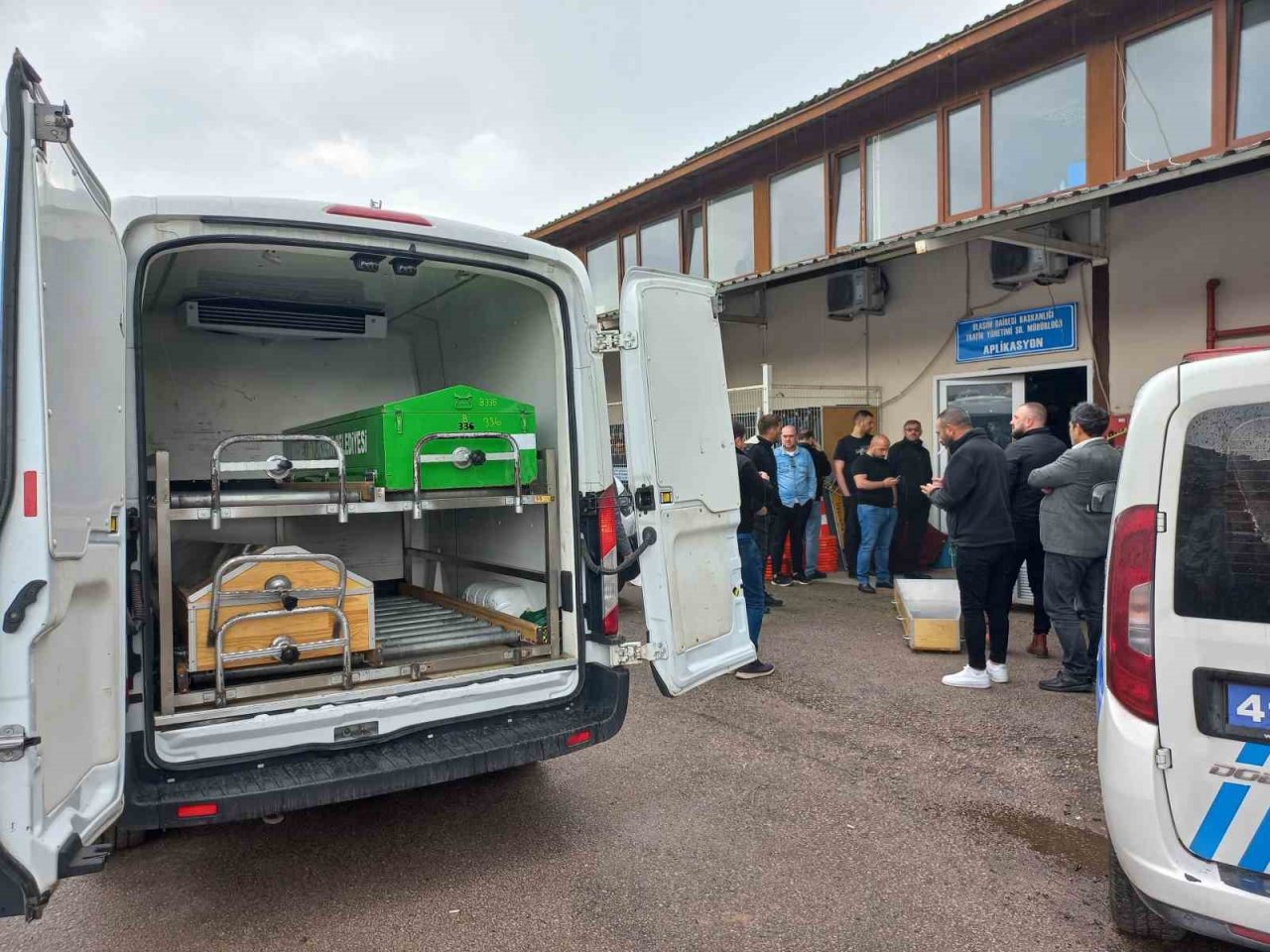 İş yerinde ölü bulundu