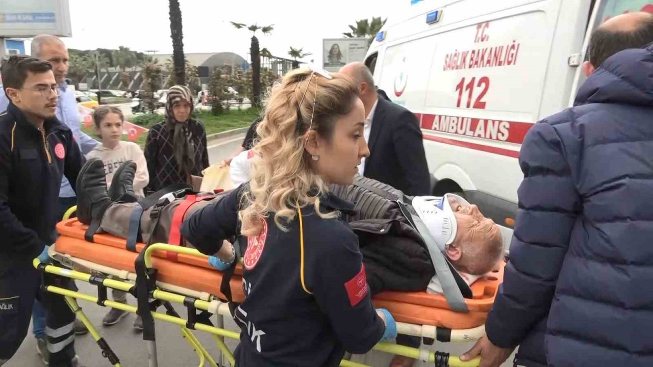 Yaya geçidini kullanmayan vatandaşa otomobil çarptı