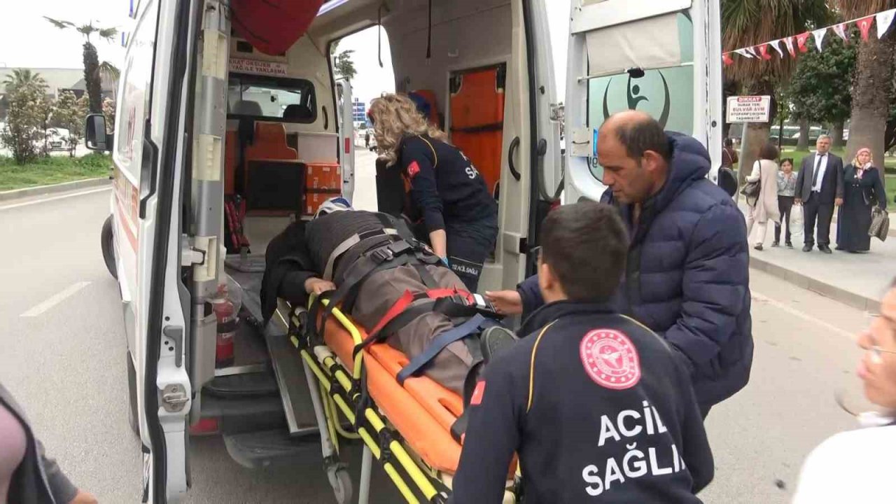 Yaya geçidini kullanmayan vatandaşa otomobil çarptı