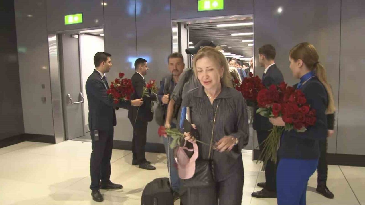 Sudan’dan ilk tahliye uçuşu yapıldı