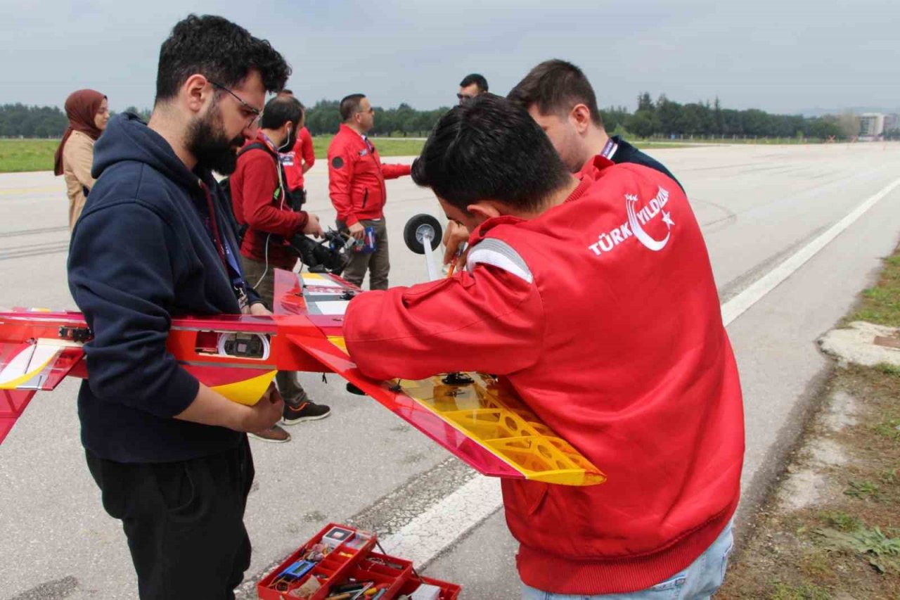 CİCİ KUŞ RC, Teknofest’te kamikaze görevini ilk kez başaran 2 takımdan biri oldu