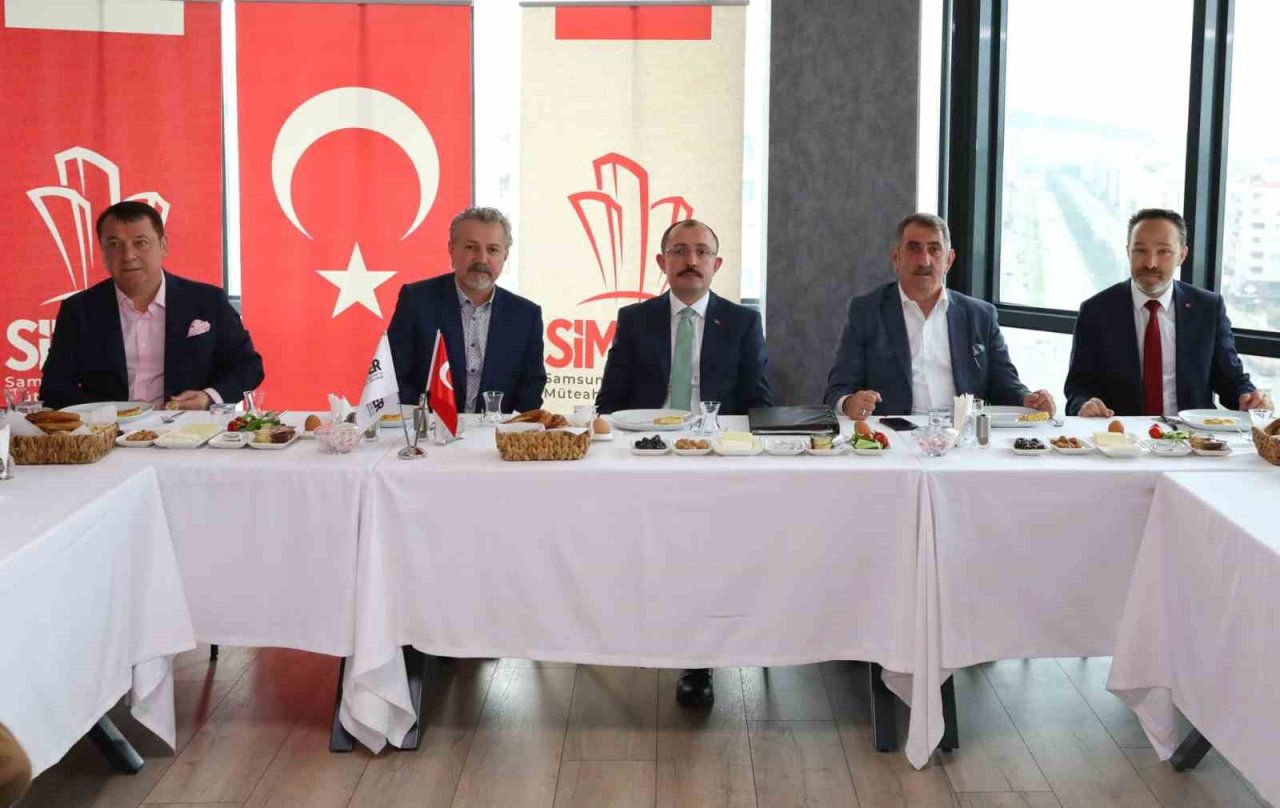Bakan Muş: “Müteahhitlik dışarıdan kolay gibi gözüken ancak disiplin gerektiren bir sektördür”