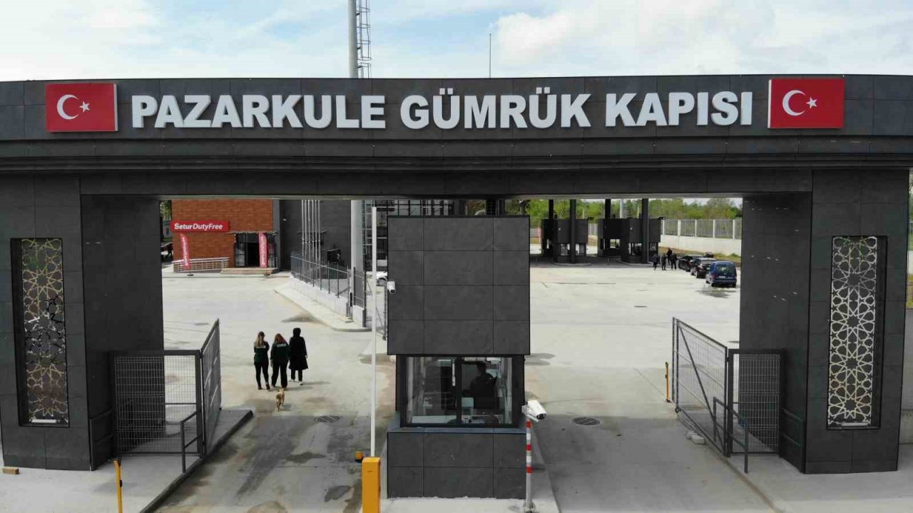 Yurt dışı seçmen kütüğüne kayıtlı vatandaşlar sınır kapılarına gelmeye başladı