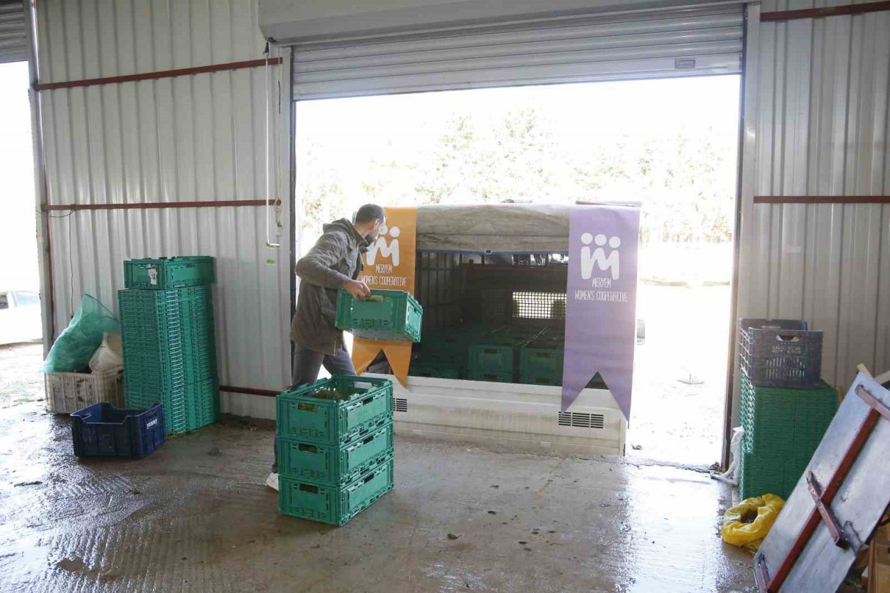 Adana’da kadın kooperatifi üreticiyi destekliyor