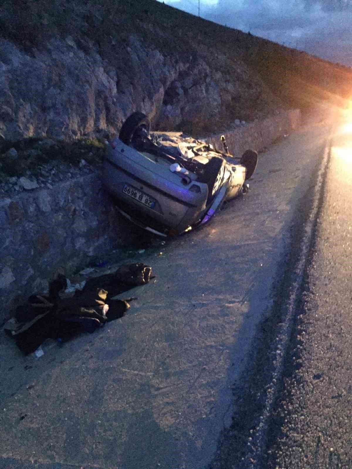 İki otomobilin çarpıştığı kazada 3’ü ağır, 5 kişi yaralandı