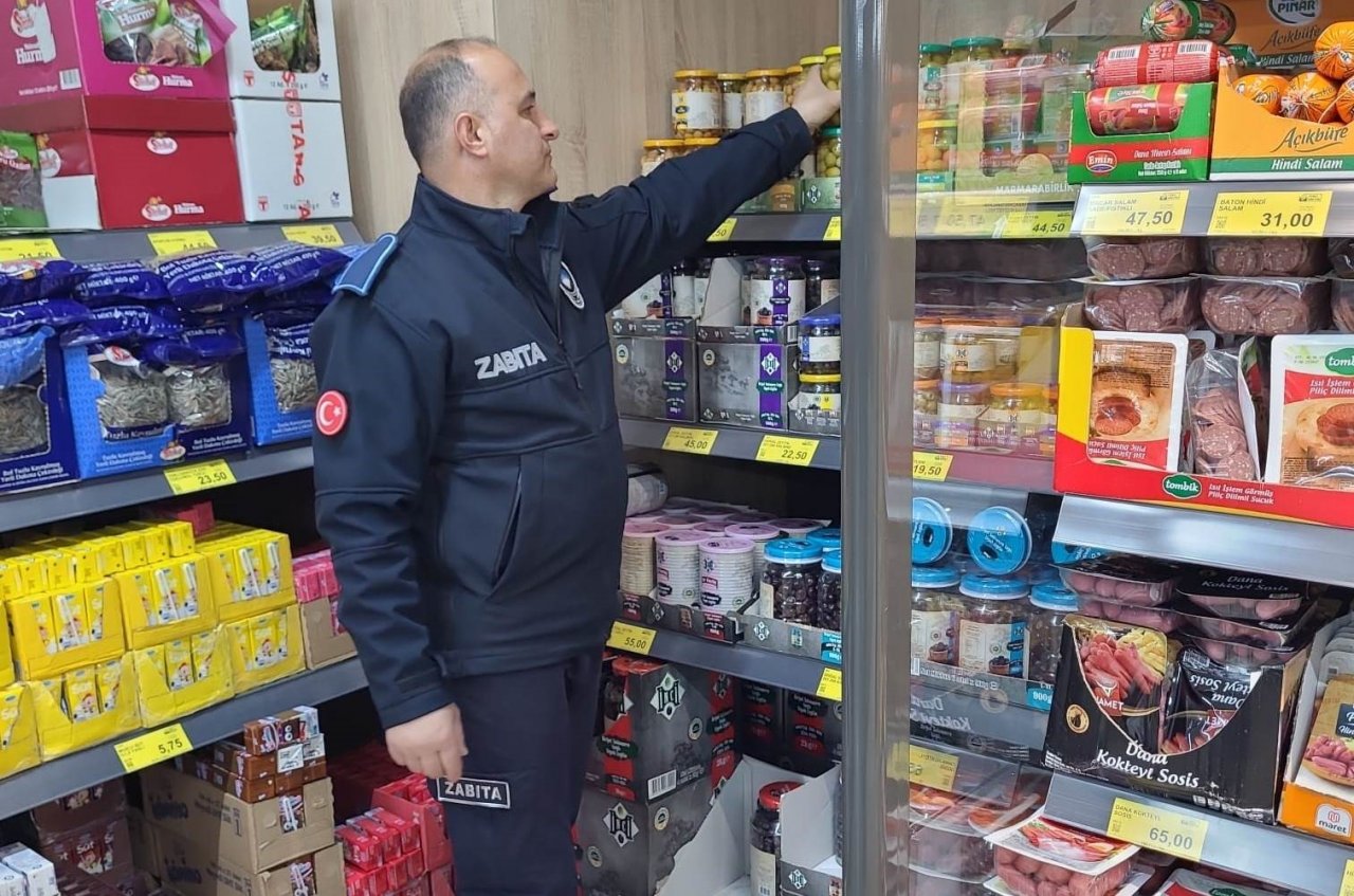 Altınova’da marketler denetlendi