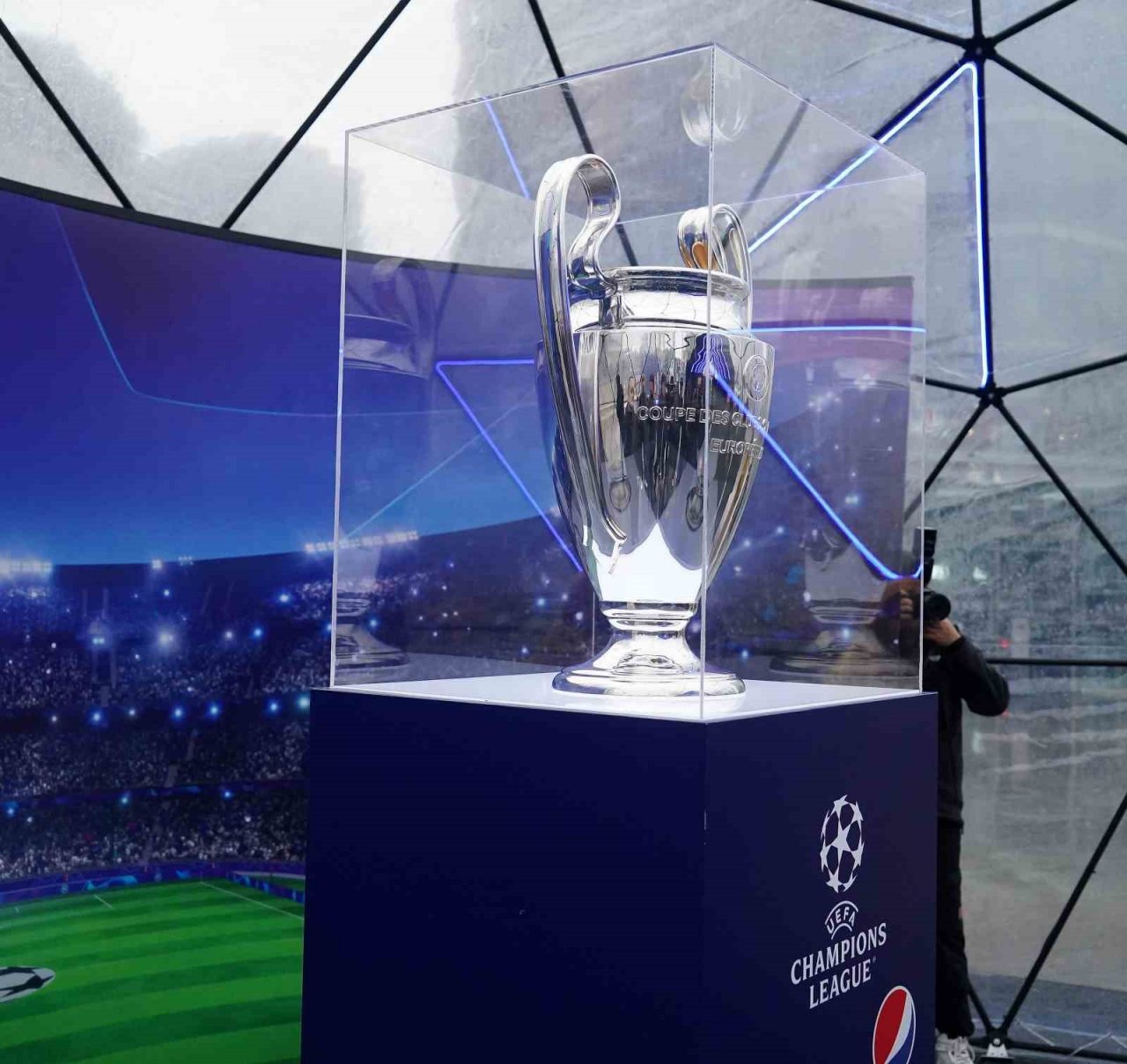 UEFA Şampiyonlar Ligi kupası İstanbul’da