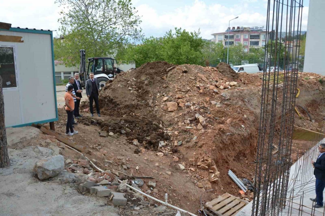 Kaymakam Odabaş’tan eğitim yatırımlarına inceleme