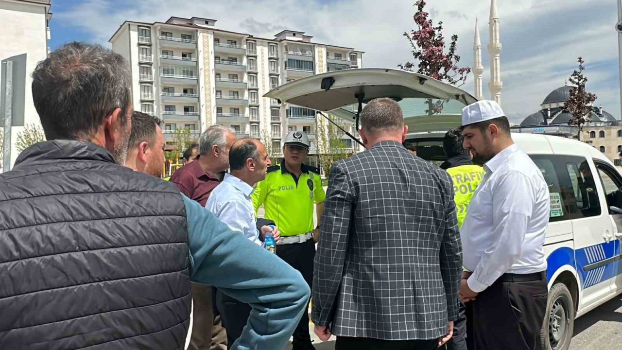 Sivrice Belediye Başkanının kullandığı araç takla attı