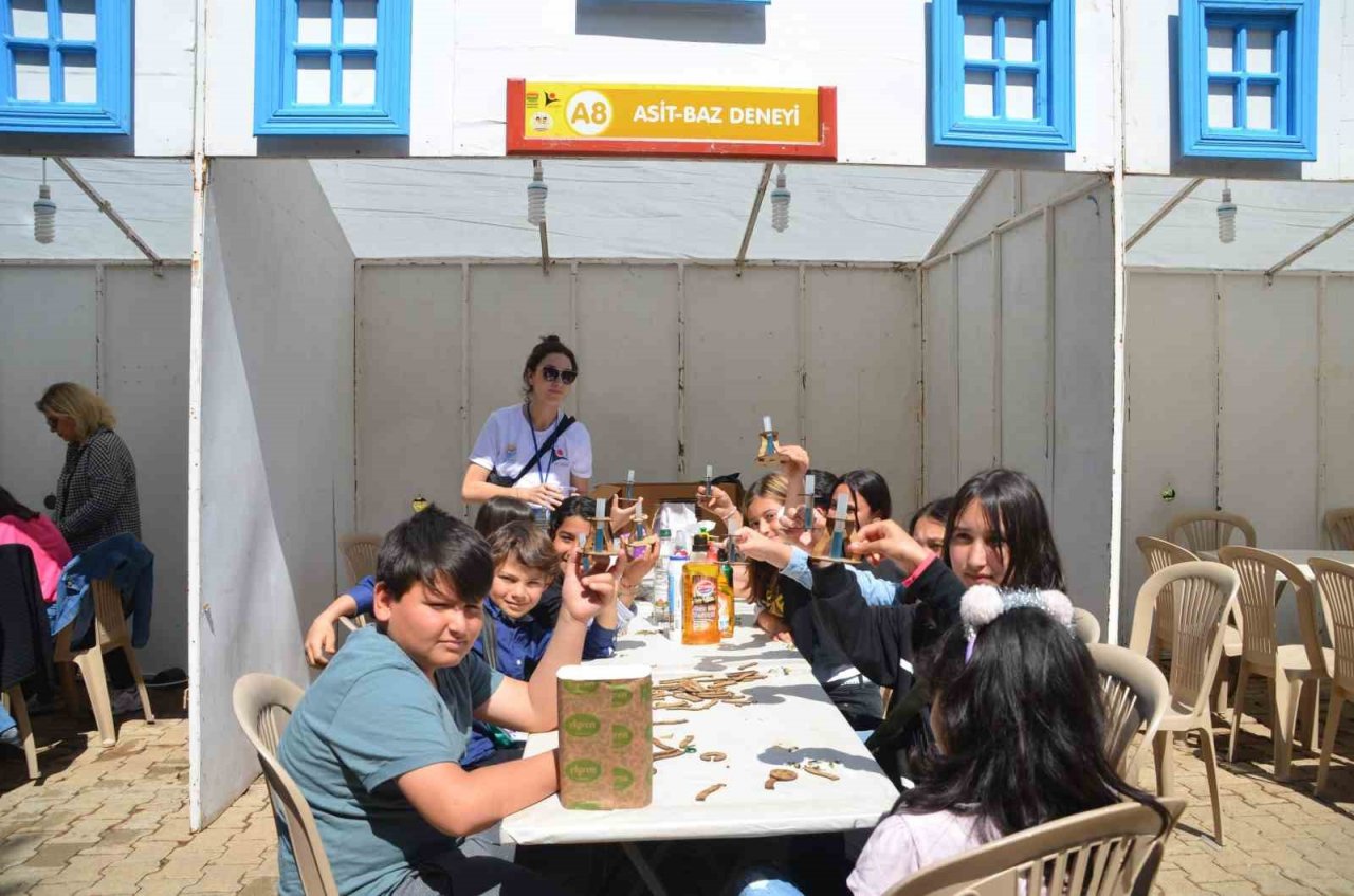 Marmaris’te çocuklar bilimle buluştu