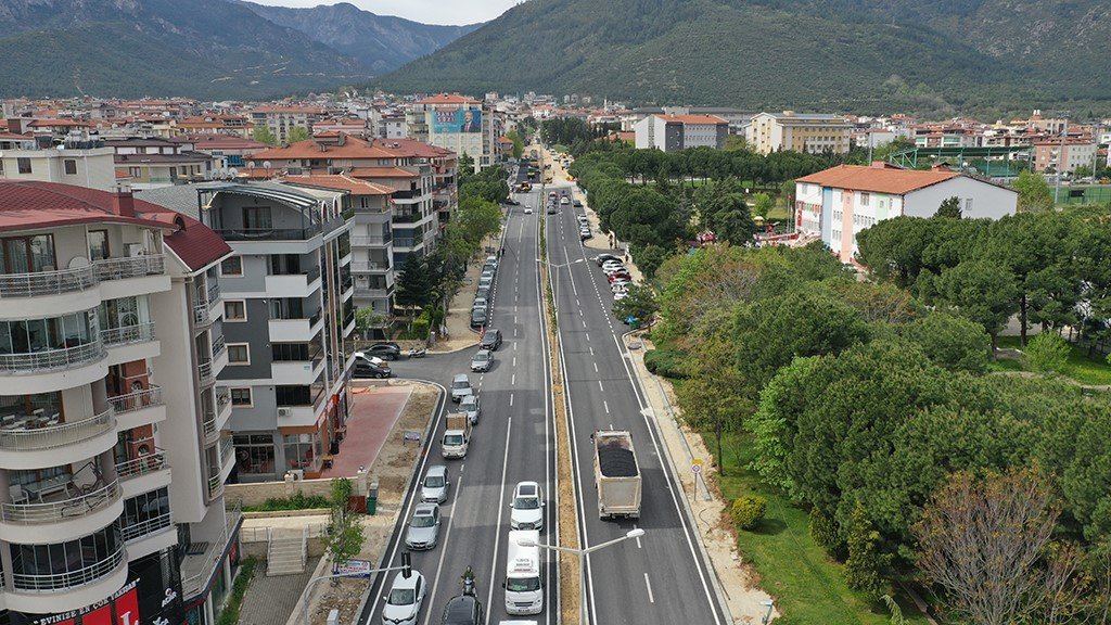 Büyükşehir ile güvenli ve konforlu yollar