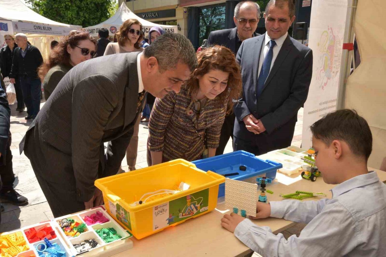 Denizli’de öğrencilerin üstün yetenekleri geliştiriliyor