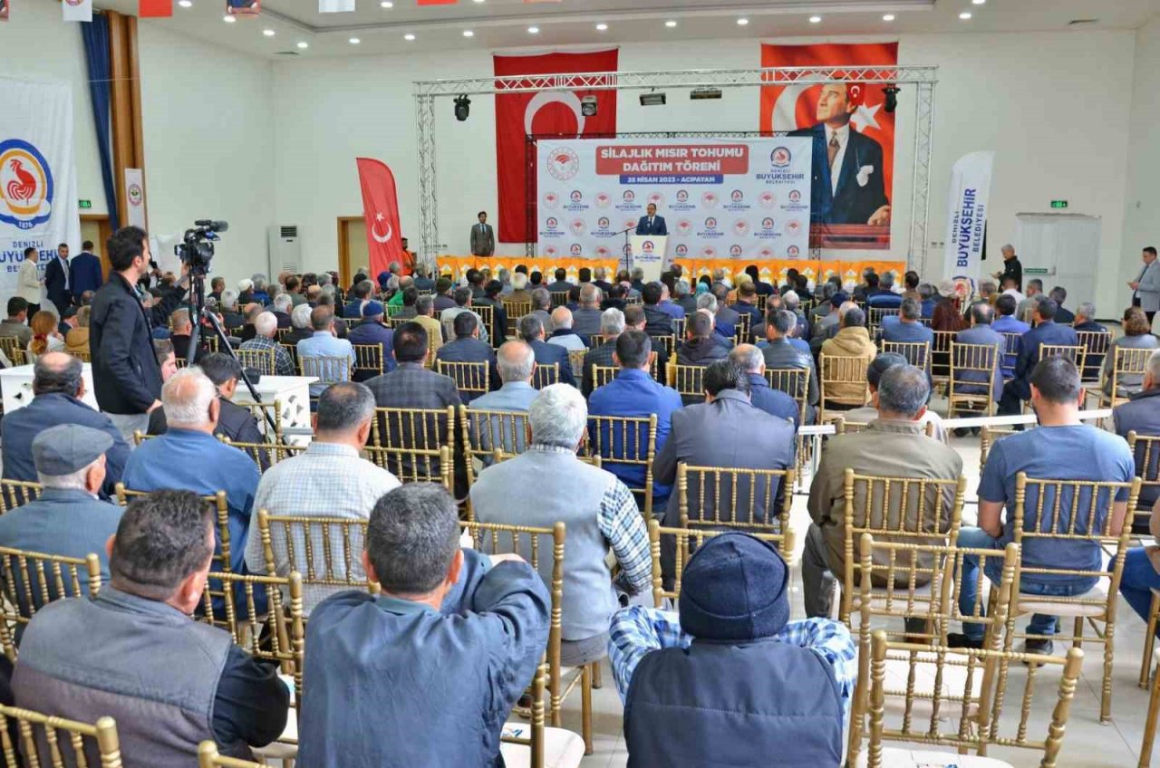 Denizlili çiftçilere tohum desteği devam ediyor