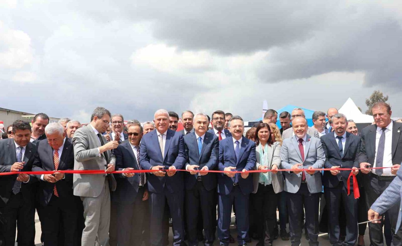 Başkan Atay, Aydın Tarım Fuarı’nda belediyenin ürünlerini tanıttı