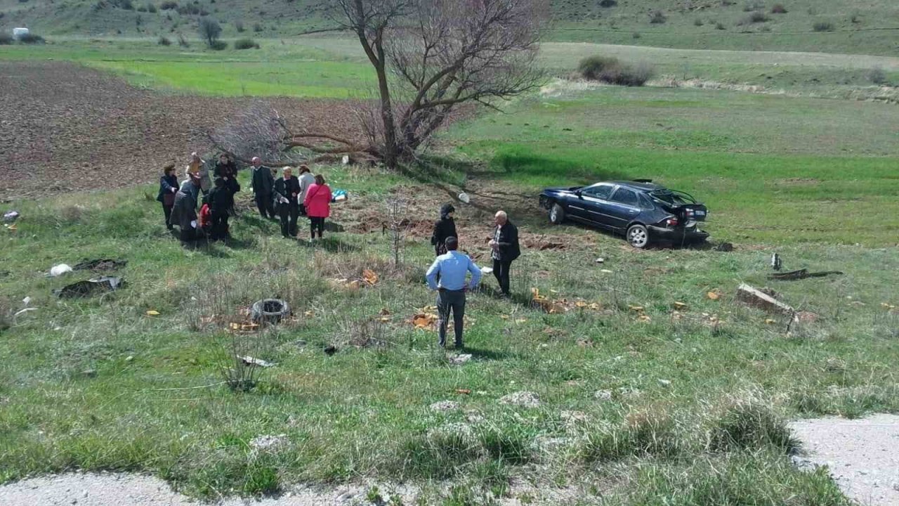 Erzincan’da trafik kazası: 3 yaralı