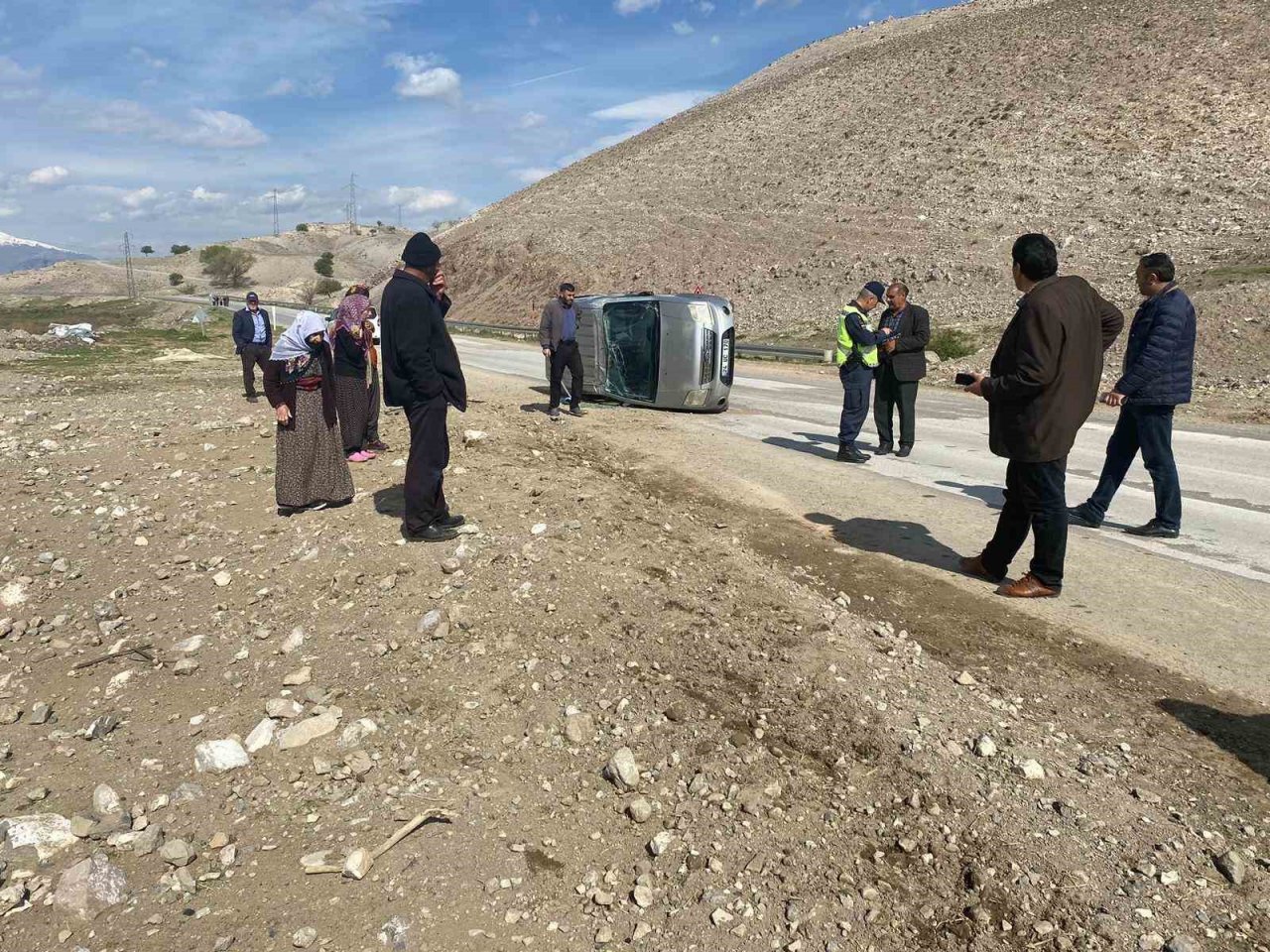 Erzincan’da trafik kazası: 2 yaralı