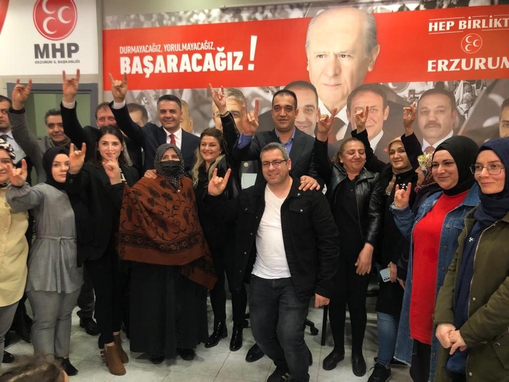 İYİ Parti milletvekilliği adaylığından istifa etti, MHP’ye katıldı