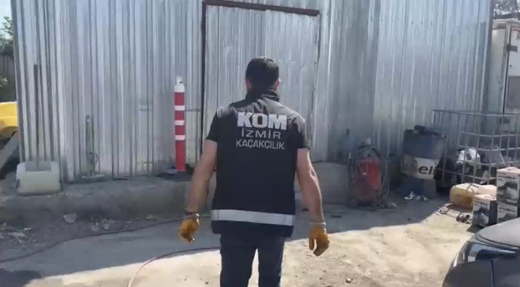 İzmir’de 44 ton kaçak akaryakıt ele geçirildi