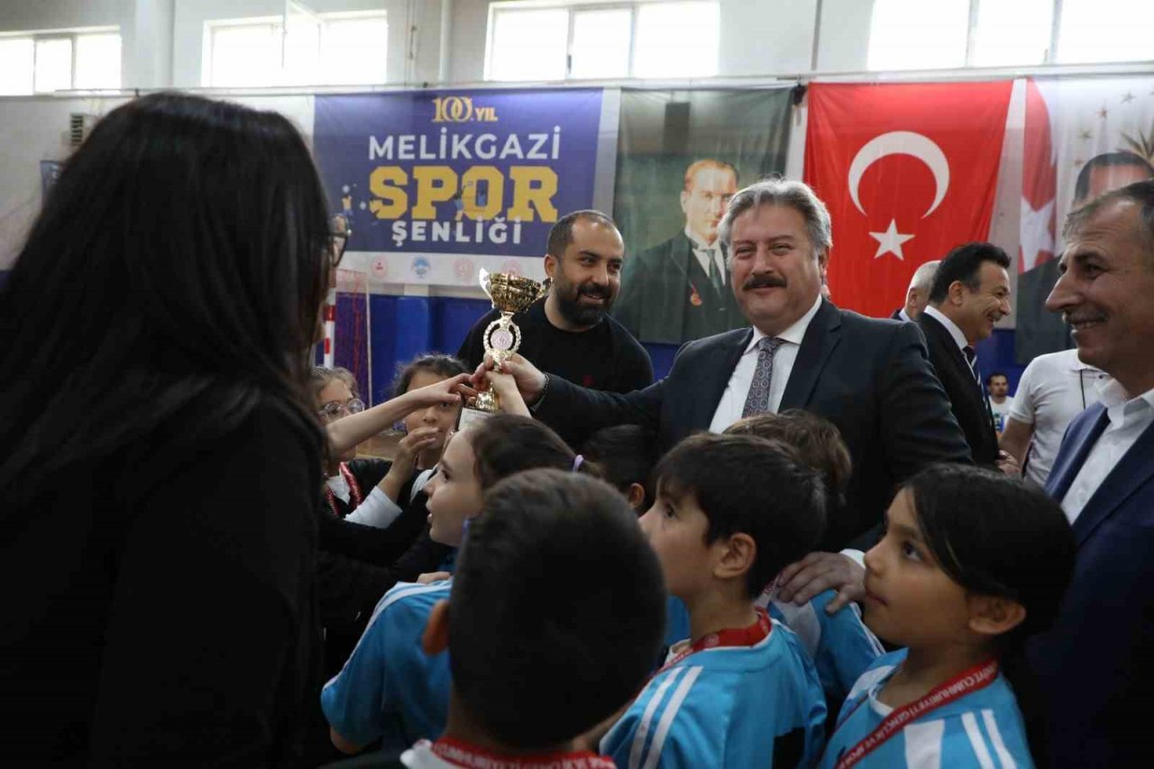 Şenlikte yetenekli sporcular keşfedilecek