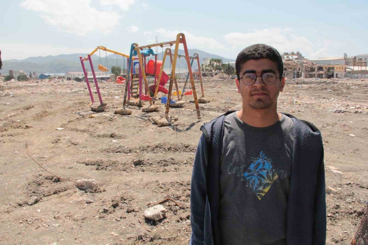 600 konutlardan geriye oyun parkı kaldı