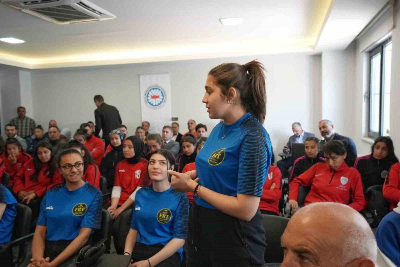 Şehitkamil’de Amatör spor kulüplerine destek