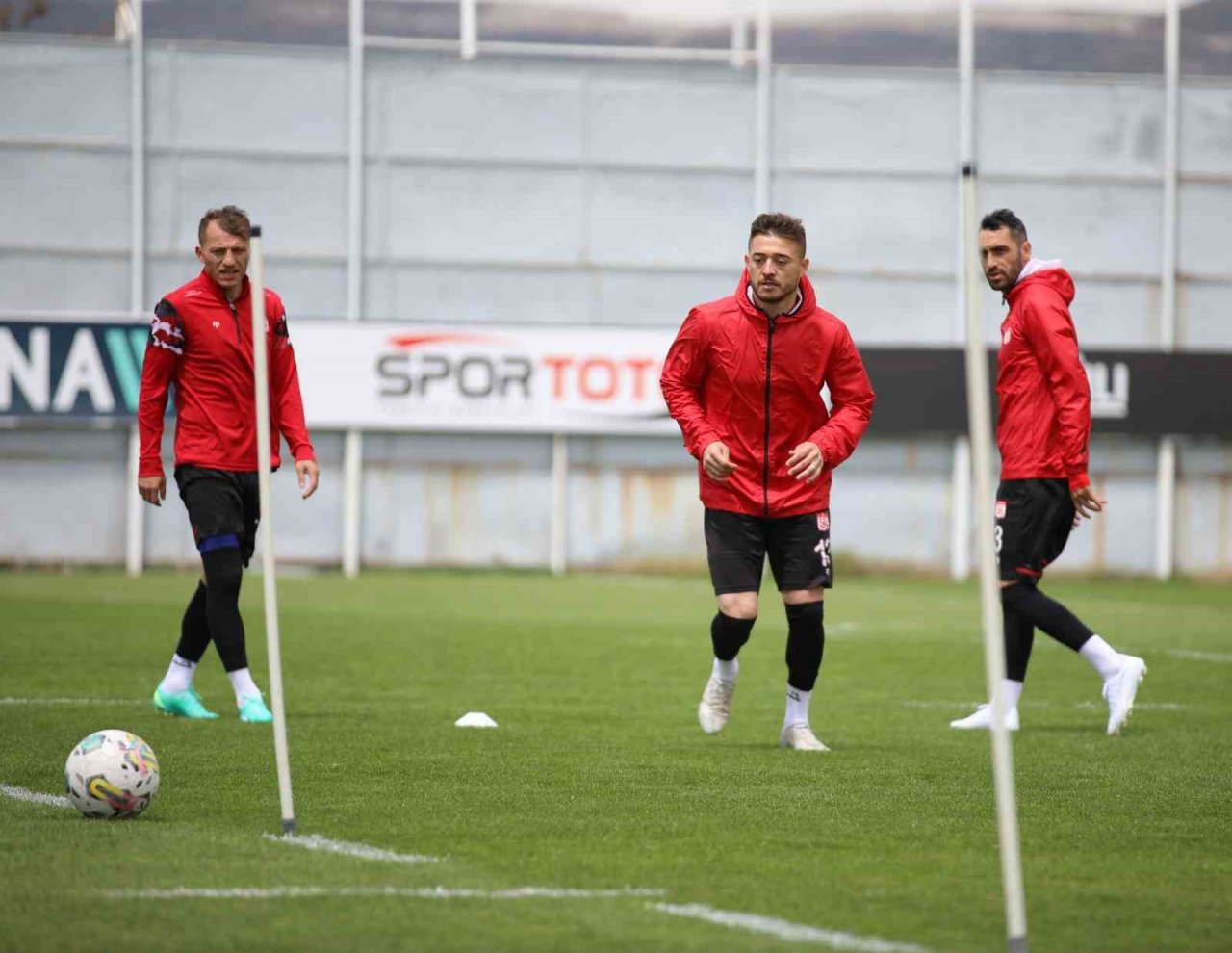 Sivasspor, Fenerbahçe maçı hazırlıklarını sürdürdü
