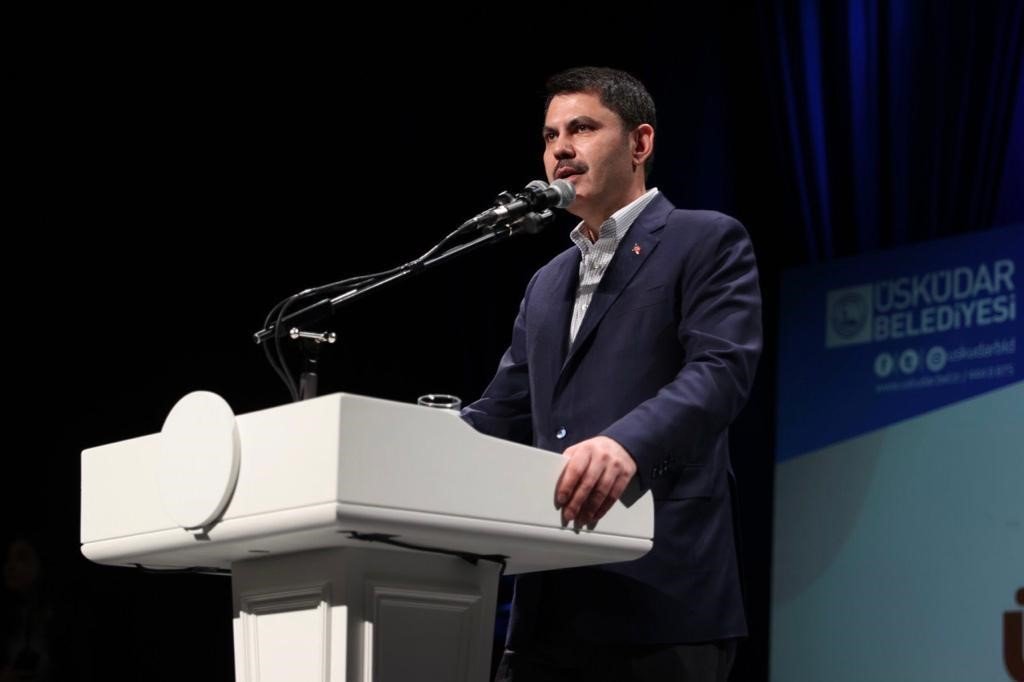 Bakan Kurum: “Türkiye’nin tüm sorunlarını kadınlarımızla, gençlerimizle el ele vererek birlikte aşacağız”
