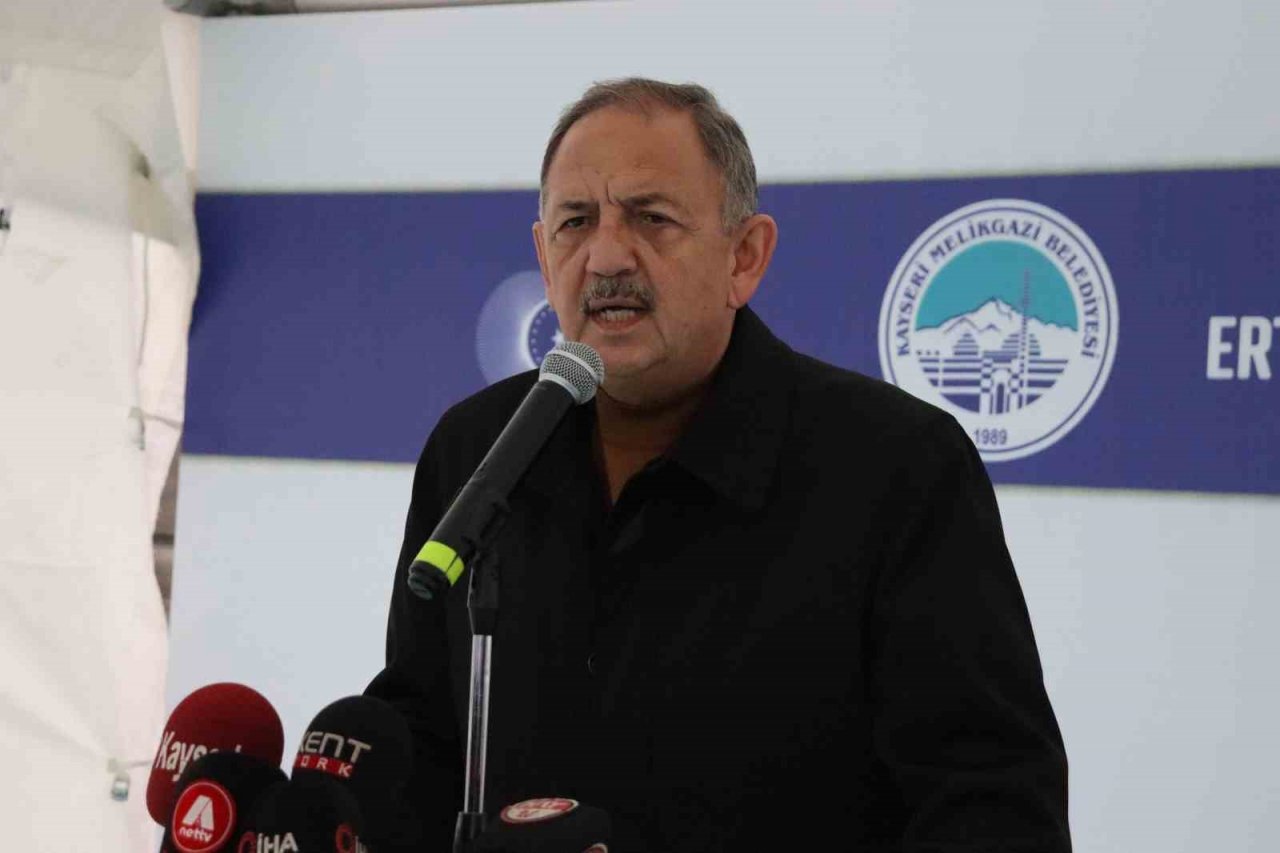 Özhaseki: “Allah kötüleri iş başına getirmesin diye dua ediyorum”