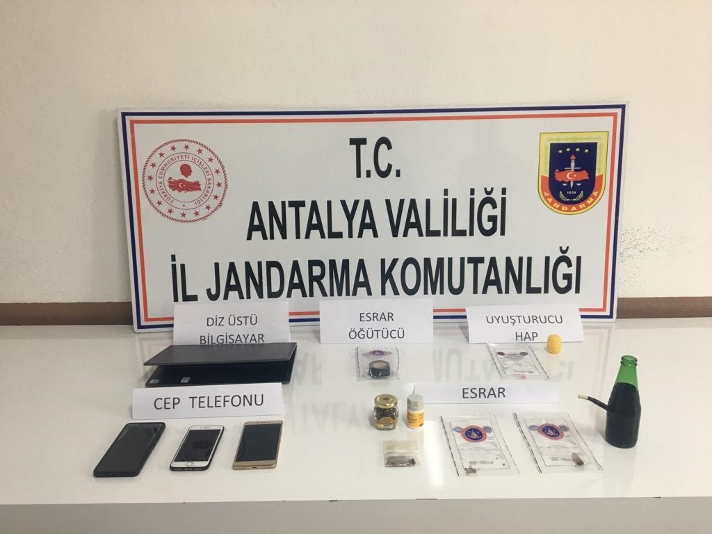 Antalya’da turizm bölgelerindeki uyuşturucu ticaretine operasyon: 16 gözaltı