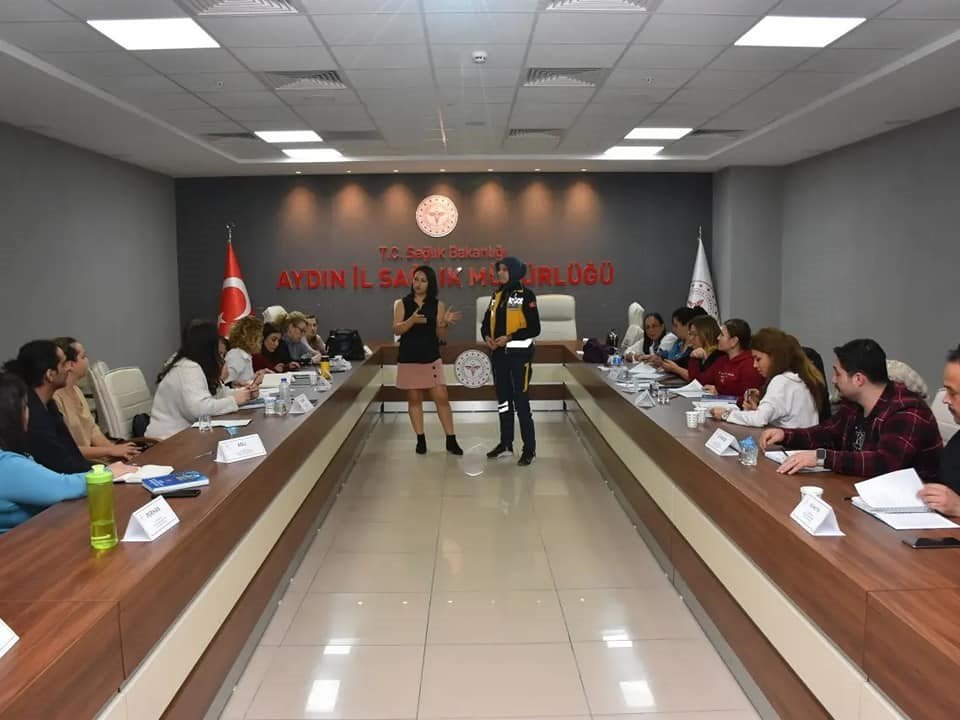 Hastane Afet ve Acil Durum Planı Hazırlama Komisyonu üyelerine eğitim verildi