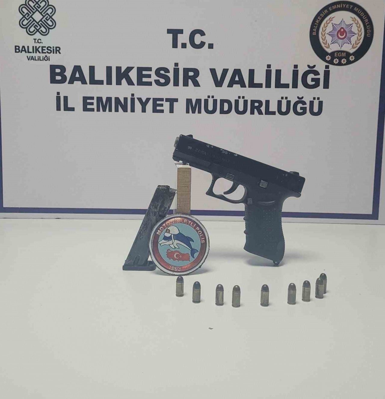 Balıkesir’de 22 aranan şahıstan 10’u tutuklandı