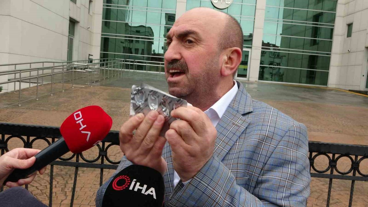 Sıfır araç bayisinde dolandırıldılar