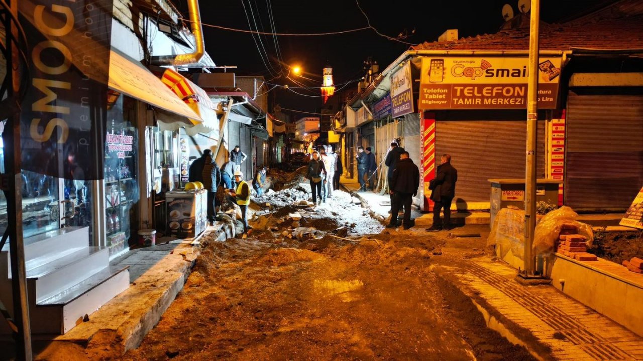 Tarihi Çöplü arastasında hummalı çalışma