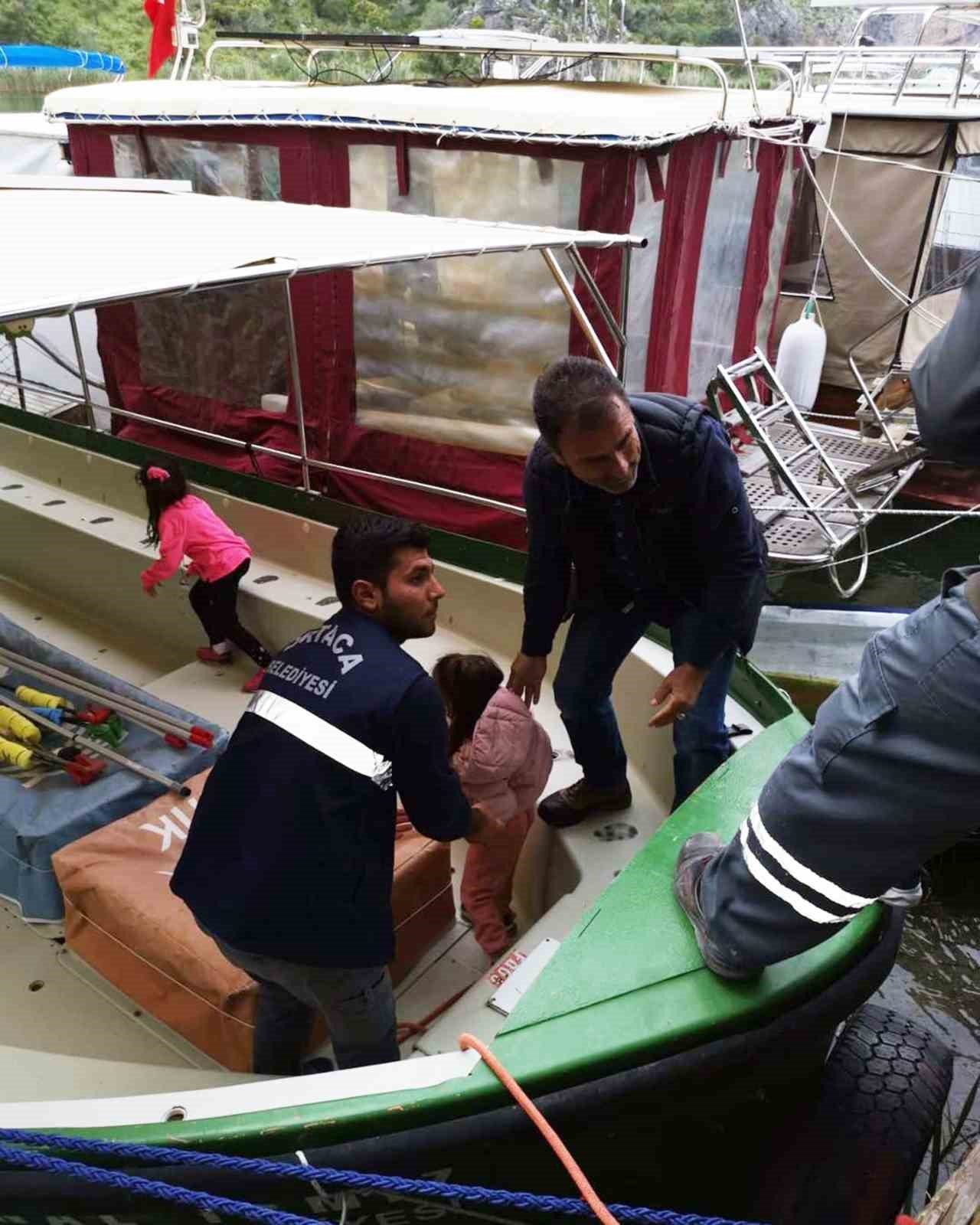 ‘Sınır tanımayan çocuklar’ Dalyan’da temizlik yaptı