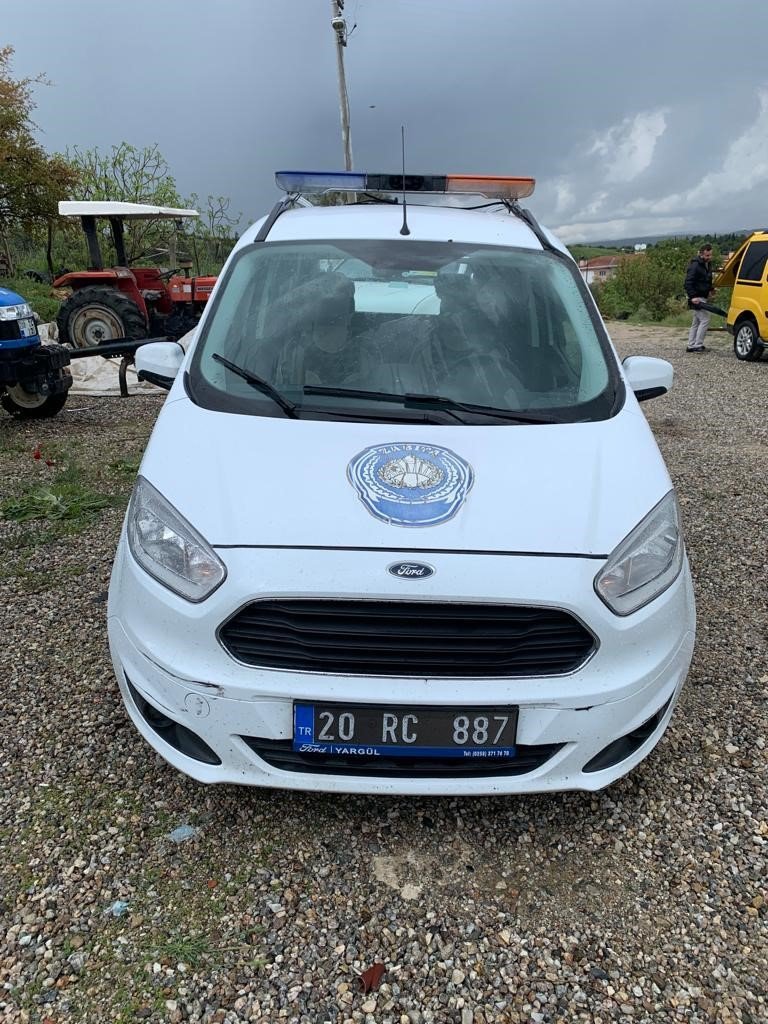 Buldan Belediyesinin araçları haczedildi